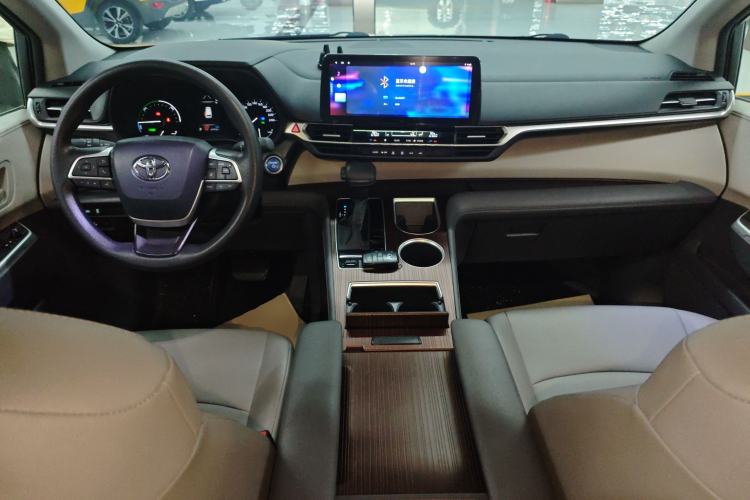 Used Toyota Granvia 2023 2.5L Hybrid Comfort Edition Center Console