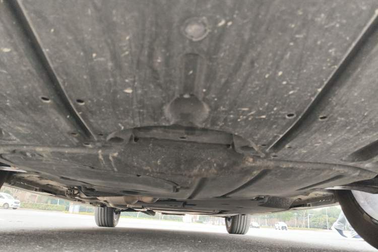 Used Toyota Granvia 2023 2.5L Hybrid Prestige PLUS Edition Chassis Front