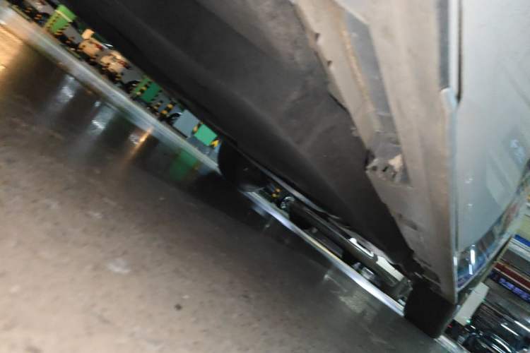 Used Toyota Granvia 2023 2.5L Hybrid Prestige PLUS Edition Chassis Front Left