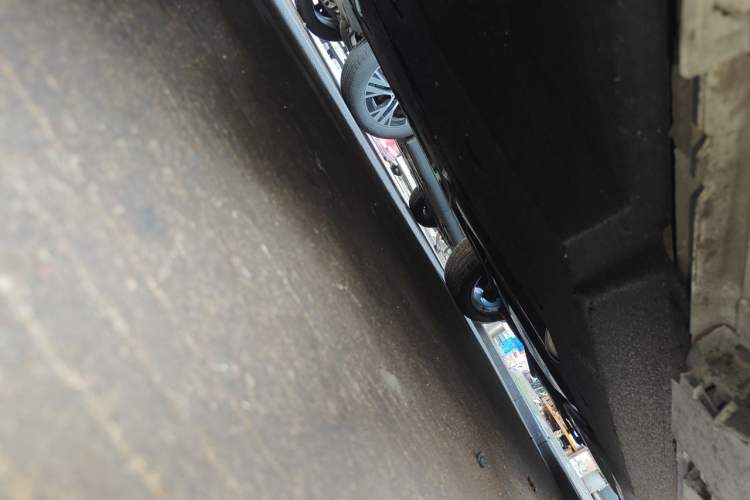 Used Toyota Granvia 2023 2.5L Hybrid Prestige PLUS Edition Chassis Front Left