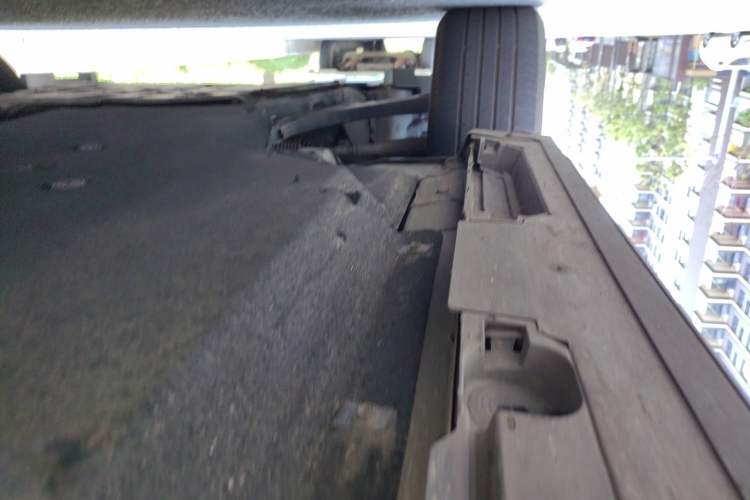 Used Toyota Granvia 2023 2.5L Hybrid Comfort Edition Chassis Front Left