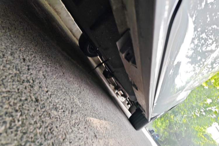 Used Toyota Granvia 2023 2.5L Hybrid Prestige VIP Edition Chassis Front Left