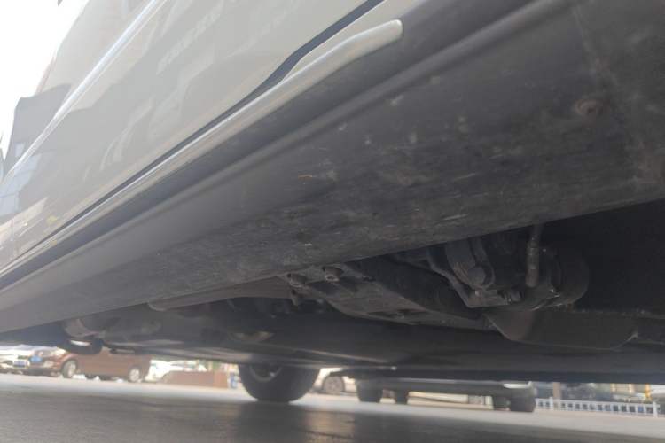 Used Toyota Granvia 2023 2.5L Hybrid Comfort Edition Chassis Front Right