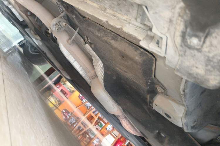 Used Toyota Granvia 2023 2.5L Hybrid Comfort Edition Chassis Front Right