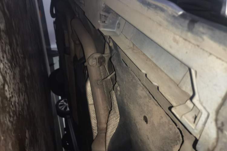 Used Toyota Granvia 2023 2.5L Hybrid Comfort Edition Chassis Front Right