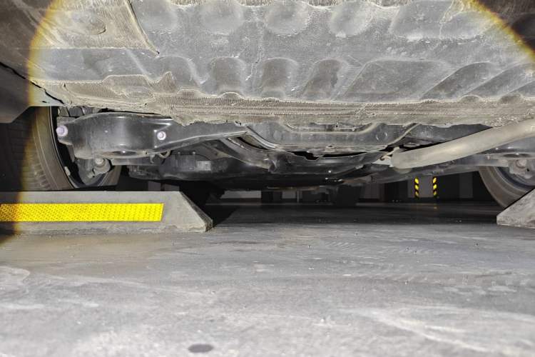 Used Toyota Granvia 2023 2.5L Hybrid Luxury Edition Chassis Rear