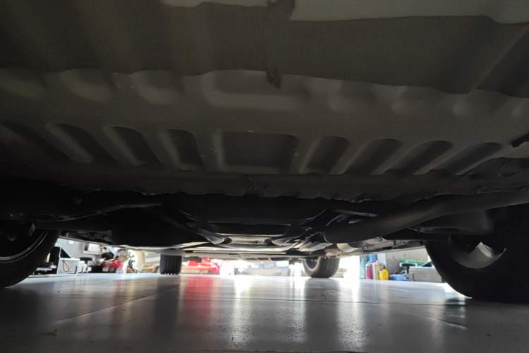 Used Toyota Granvia 2023 2.5L Hybrid Flagship VIP Edition Chassis Rear