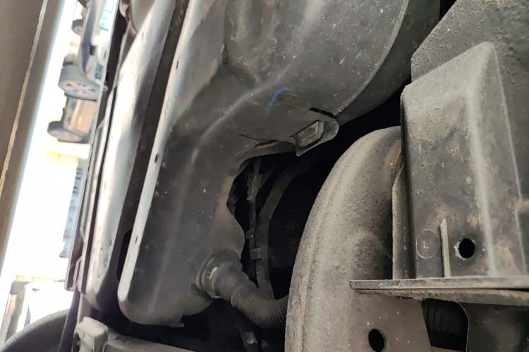 Used Toyota Granvia 2023 2.5L Hybrid Prestige PLUS Edition Chassis Rear Left