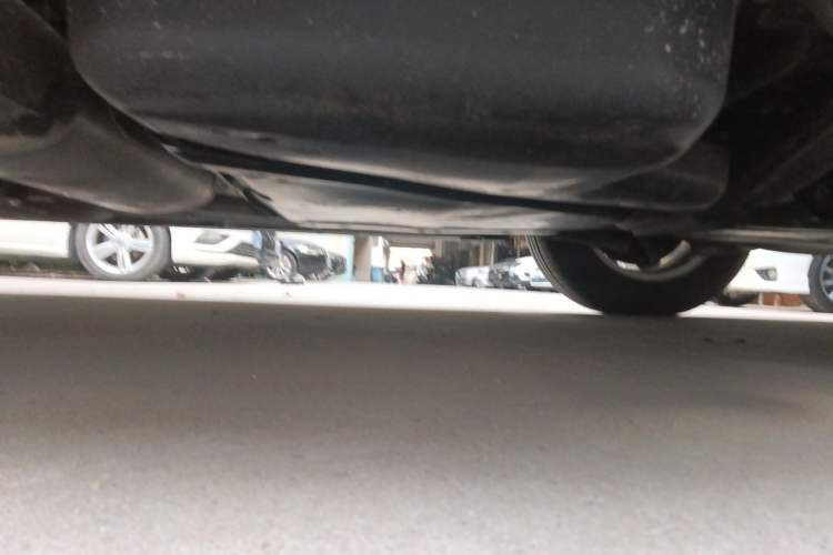Used Toyota Granvia 2023 2.5L Hybrid Comfort Edition Chassis Rear Left