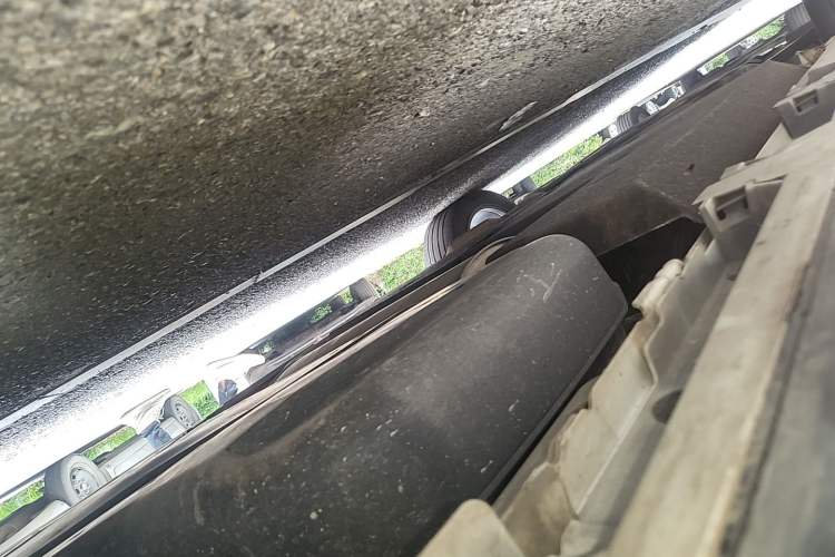 Used Toyota Granvia 2023 2.5L Hybrid Flagship VIP Edition Chassis Rear Left