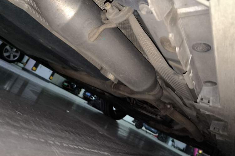 Used Toyota Granvia 2023 2.5L Hybrid Flagship VIP Edition Chassis Rear Right