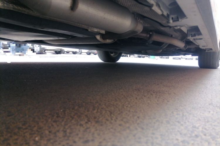 Used Toyota Granvia 2023 2.5L Hybrid Comfort Edition Chassis Rear Right