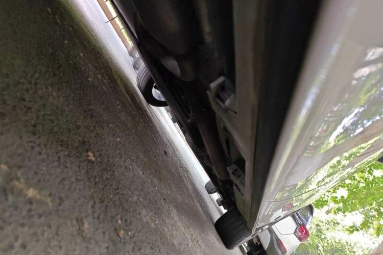 Used Toyota Granvia 2023 2.5L Hybrid Prestige VIP Edition Chassis Rear Right