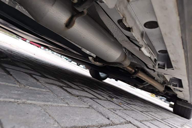 Used Toyota Granvia 2023 2.5L Hybrid Flagship VIP Edition Chassis Rear Right