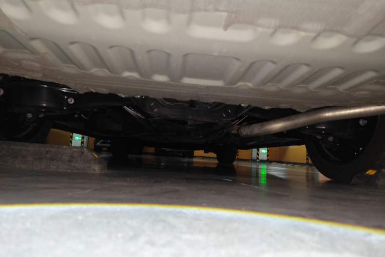Used Toyota Granvia 2023 2.5L Hybrid Prestige PLUS Edition Chassis Rear