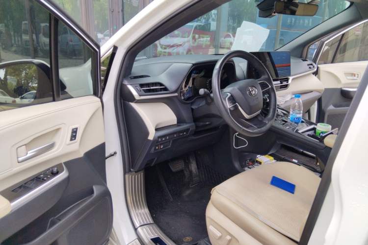 Used Toyota Granvia 2023 2.5L Hybrid Prestige PLUS Edition Driver Seat