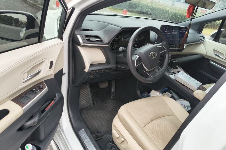 Used Toyota Granvia 2023 2.5L Hybrid Prestige PLUS Edition Driver Seat