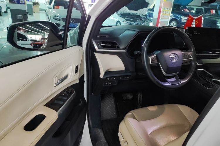 Used Toyota Granvia 2023 2.5L Hybrid Prestige PLUS Edition Driver Seat