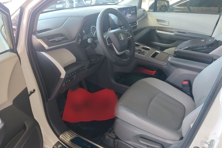 Used Toyota Granvia 2023 2.5L Hybrid Luxury Edition Driver Seat