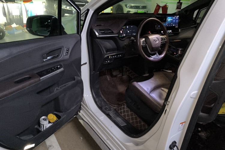 Used Toyota Granvia 2023 2.5L Hybrid Flagship VIP Edition Driver Seat