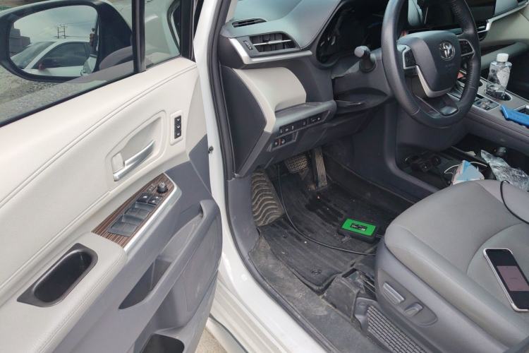 Used Toyota Granvia 2023 2.5L Hybrid Prestige PLUS Edition Driver Seat