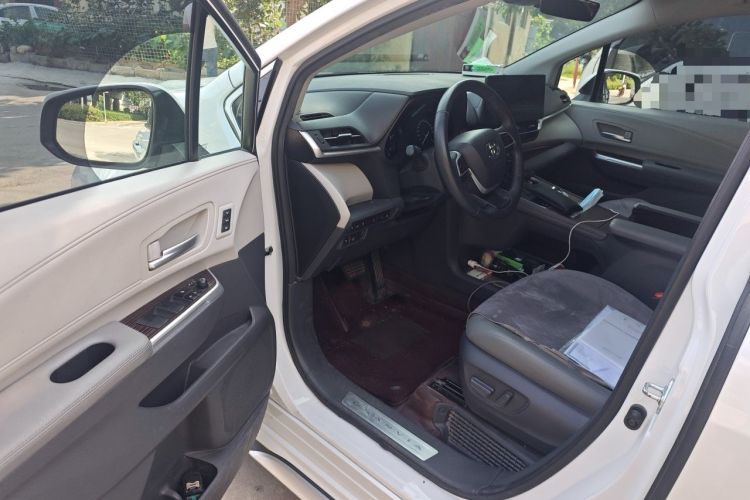 Used Toyota Granvia 2023 2.5L Hybrid Prestige Wellness PLUS Edition Driver Seat