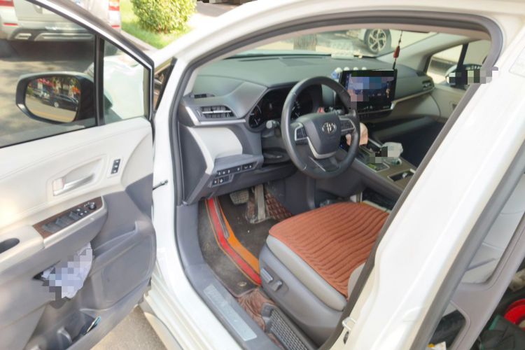 Used Toyota Granvia 2023 2.5L Hybrid Prestige PLUS Edition Driver Seat
