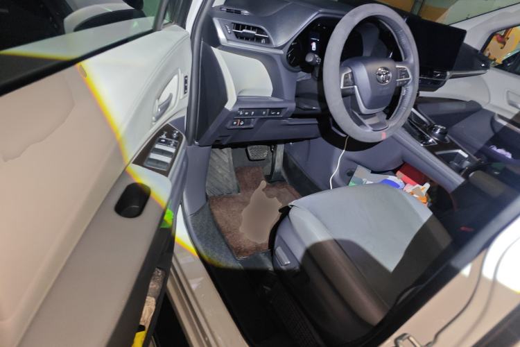 Used Toyota Granvia 2023 2.5L Hybrid Prestige PLUS Edition Driver Seat