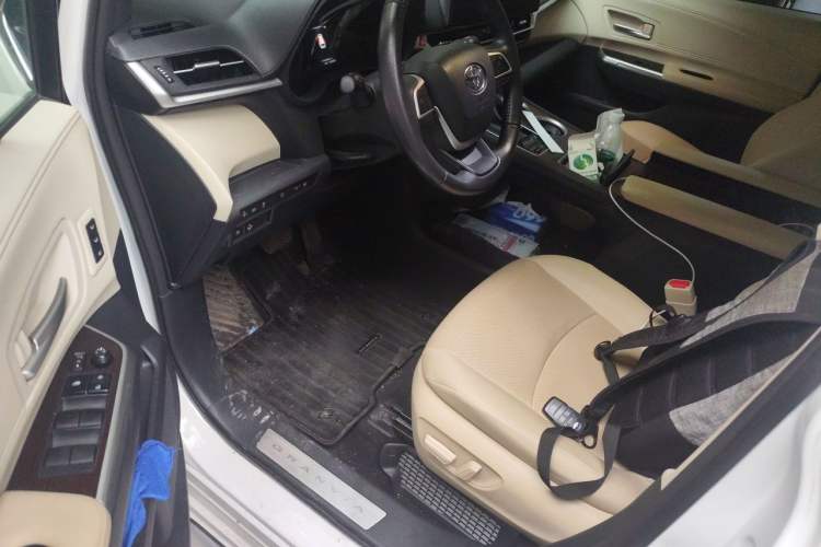 Used Toyota Granvia 2023 2.5L Hybrid Prestige PLUS Edition Driver Seat