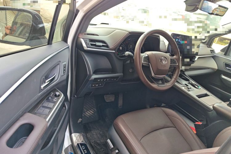 Used Toyota Granvia 2023 2.5L Hybrid Flagship VIP Edition Driver Seat