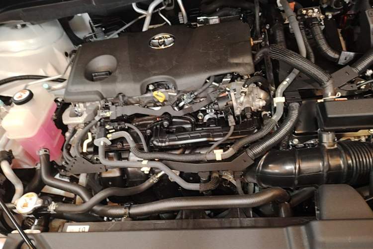 Used Toyota Granvia 2023 2.5L Hybrid Flagship VIP Edition Engine Bay