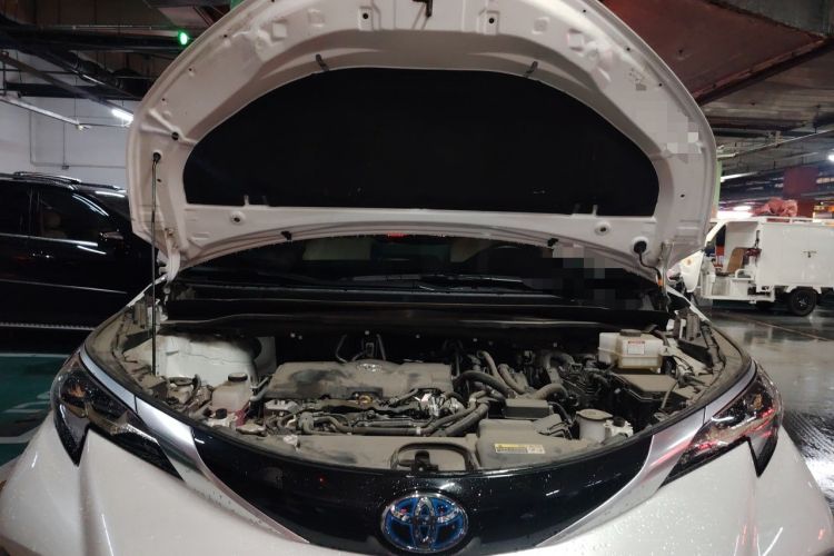 Used Toyota Granvia 2023 2.5L Hybrid Prestige PLUS Edition Engine Bay