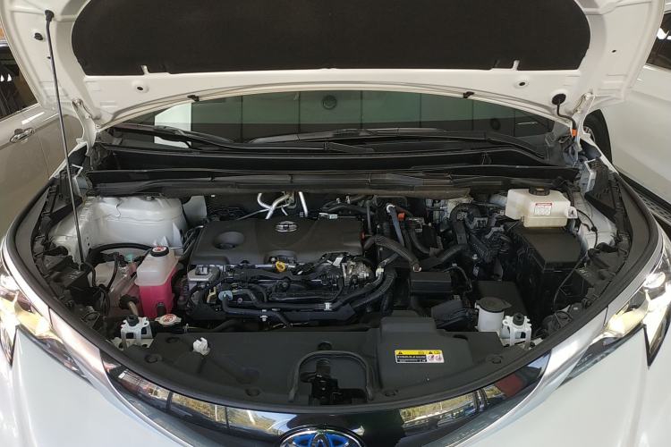 Used Toyota Granvia 2023 2.5L Hybrid Luxury Edition Engine Bay