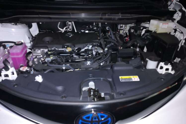 Used Toyota Granvia 2023 2.5L Hybrid Prestige VIP Edition Engine Bay