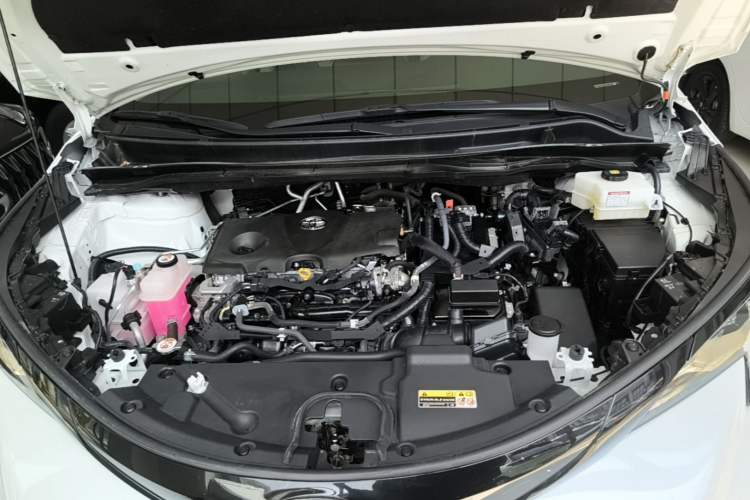 Used Toyota Granvia 2023 2.5L Hybrid Comfort Edition Engine Bay