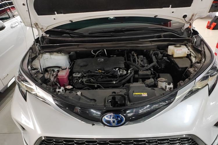 Used Toyota Granvia 2023 2.5L Hybrid Prestige PLUS Edition Engine Bay