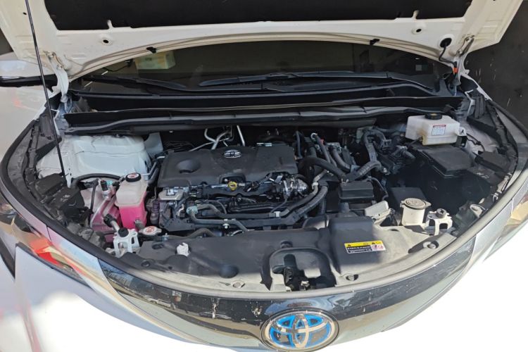 Used Toyota Granvia 2023 2.5L Hybrid Flagship VIP Edition Engine Bay
