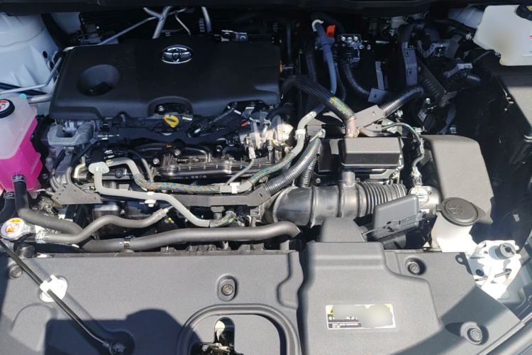 Used Toyota Granvia 2023 2.5L Hybrid Luxury Edition Engine Bay