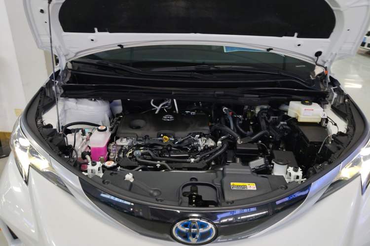 Used Toyota Granvia 2023 2.5L Hybrid Prestige PLUS Edition Engine Bay
