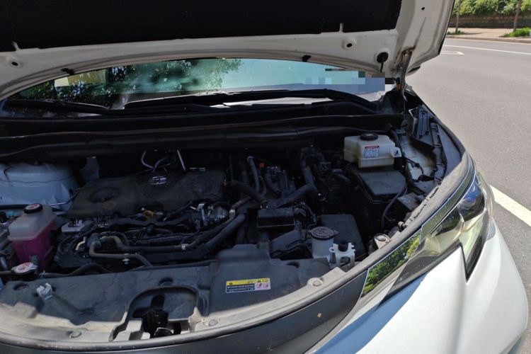 Used Toyota Granvia 2023 2.5L Hybrid Comfort Edition Engine Bay Left