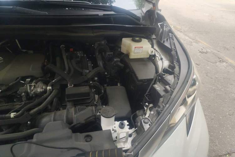 Used Toyota Granvia 2023 2.5L Hybrid Prestige PLUS Edition Engine Bay Left