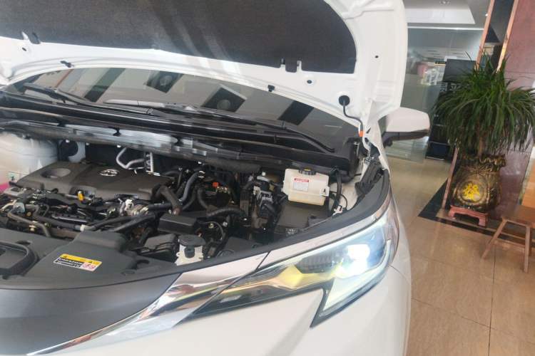 Used Toyota Granvia 2023 2.5L Hybrid Comfort Edition Engine Bay Left