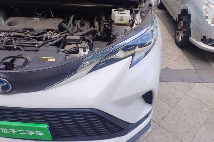 Used Toyota Granvia 2023 2.5L Hybrid Comfort Edition Engine Bay Left