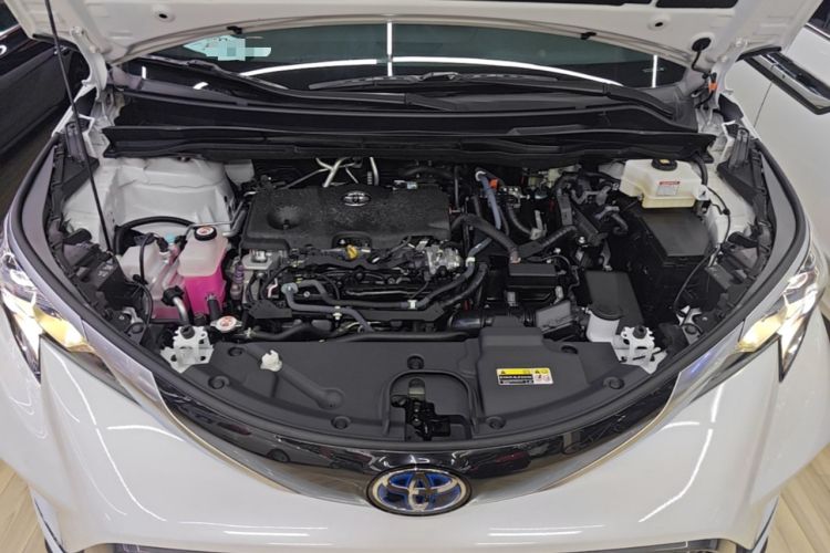 Used Toyota Granvia 2023 2.5L Hybrid Prestige PLUS Edition Engine Bay