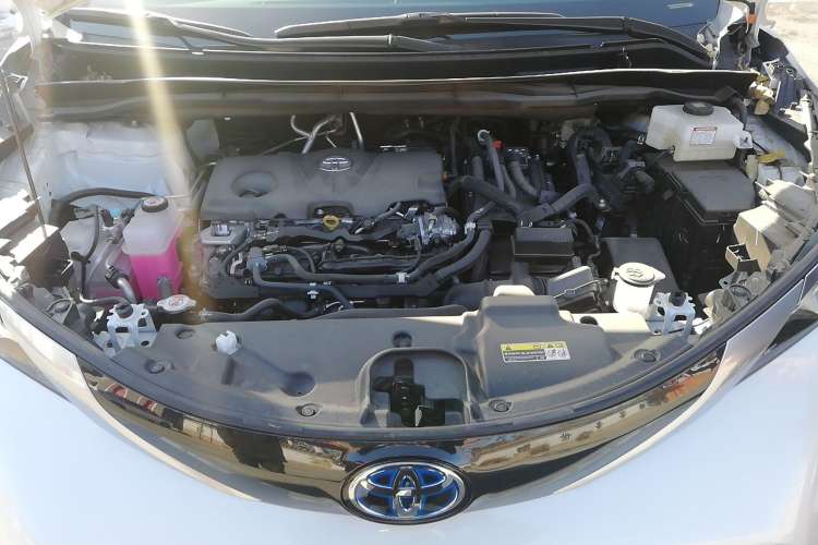 Used Toyota Granvia 2023 2.5L Hybrid Flagship VIP Edition Engine Bay