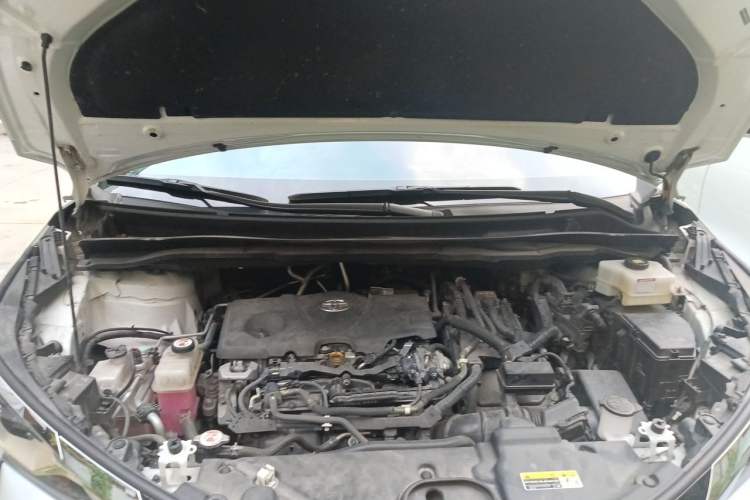 Used Toyota Granvia 2023 2.5L Hybrid Comfort Edition Engine Bay
