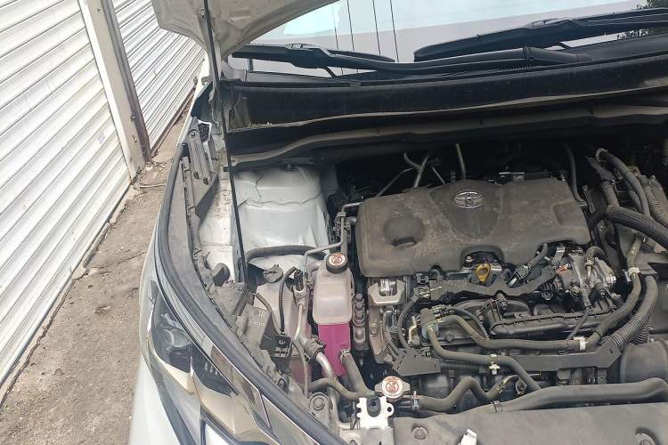 Used Toyota Granvia 2023 2.5L Hybrid Comfort Edition Engine Bay Right