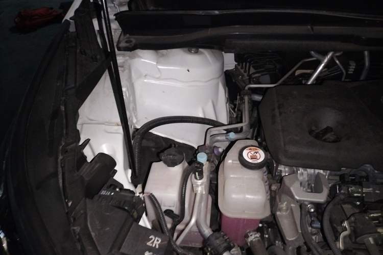 Used Toyota Granvia 2023 2.5L Hybrid Prestige PLUS Edition Engine Bay Right
