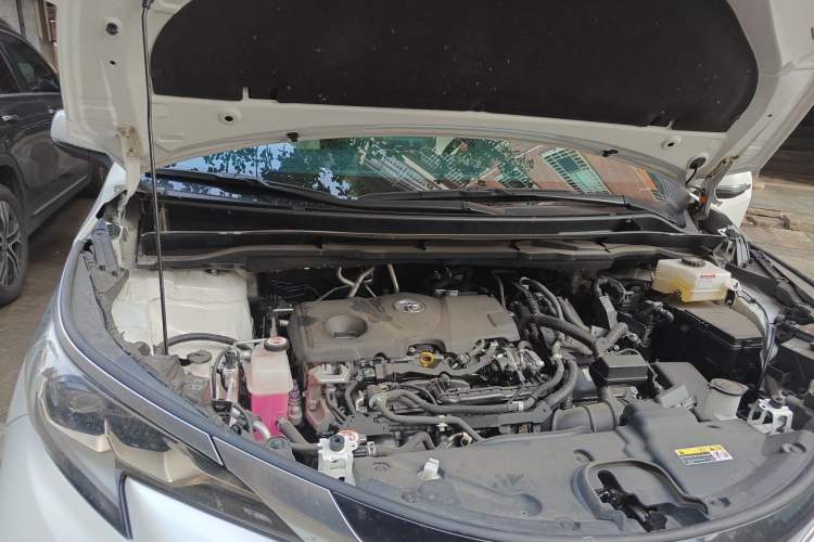Used Toyota Granvia 2023 2.5L Hybrid Prestige PLUS Edition Engine Bay Right