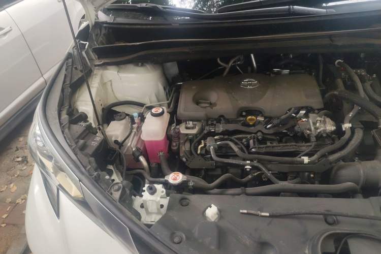 Used Toyota Granvia 2023 2.5L Hybrid Prestige PLUS Edition Engine Bay Right